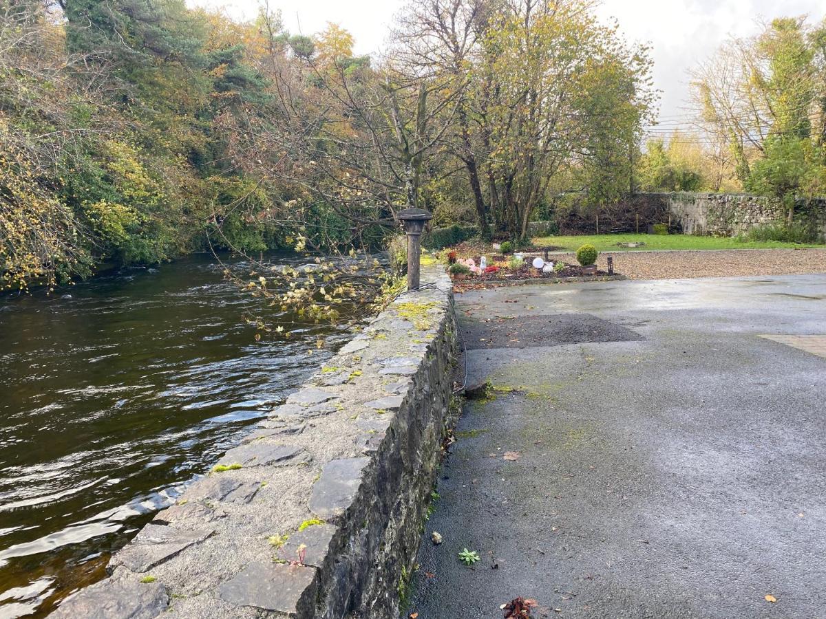Salmon Weir Lodge Cong Zewnętrze zdjęcie